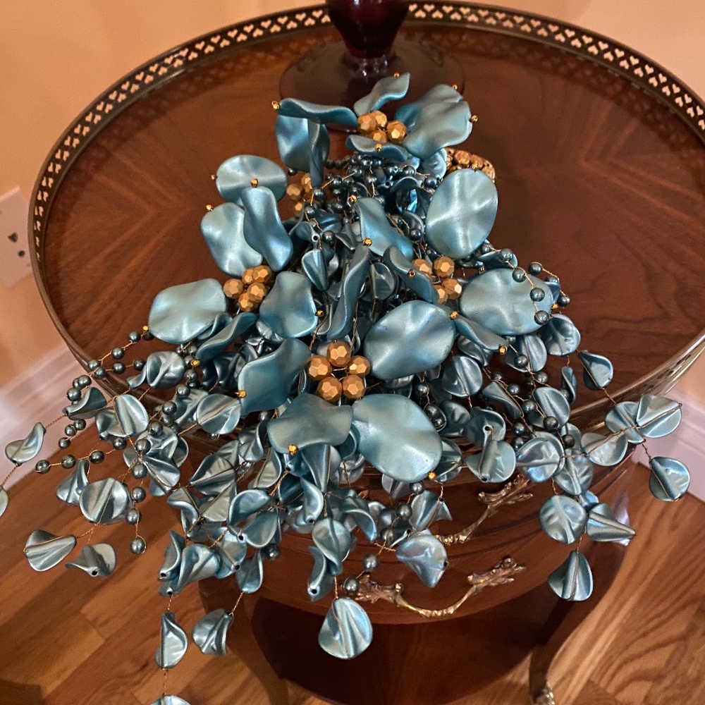 BOUQUET OF FLOWERS NEW HANDMADE DECORATIVE Artificial BEADED flowers for Decor